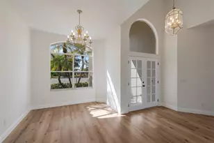 7111 41st Ln E, Sarasota, FL 34243 - Photo 5