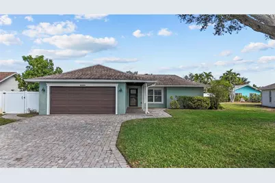 6808 19th Avenue W, Bradenton, FL 34209 - Photo 1