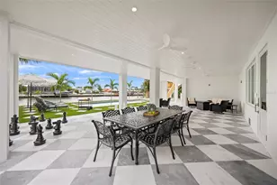 525 68th St, Holmes Beach, FL 34217 - Photo 45