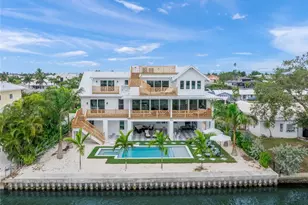 525 68th St, Holmes Beach, FL 34217 - Photo 5