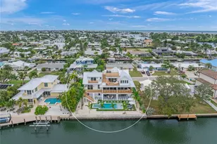 525 68th St, Holmes Beach, FL 34217 - Photo 1