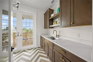 525 68th St, Holmes Beach, FL 34217 - Photo 43