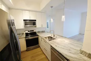 1064 N Tamiami Trl, Sarasota, FL 34236 - Photo 5