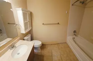 1064 N Tamiami Trl, Sarasota, FL 34236 - Photo 19