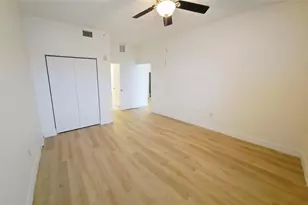 1064 N Tamiami Trl, Sarasota, FL 34236 - Photo 9