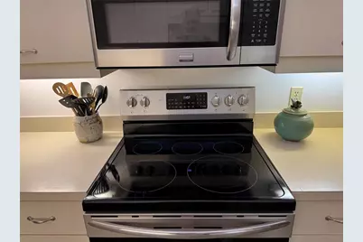 3117 Lake Park Lane #15, Sarasota, FL 34231 - Photo 11