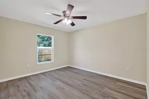 1503 8th Ave E, Bradenton, FL 34208 - Photo 5