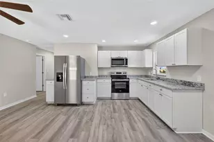 1503 8th Ave E, Bradenton, FL 34208 - Photo 3