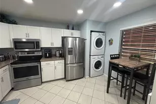 523 Spring Lakes Blvd, Bradenton, FL 34210 - Photo 7