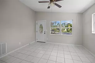 818 28th St Cir E, Bradenton, FL 34203 - Photo 3