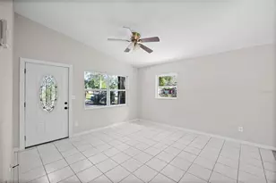 818 28th St Cir E, Bradenton, FL 34203 - Photo 5