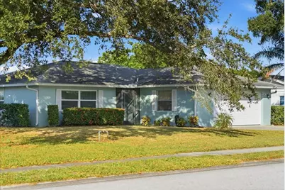 5883 Whistlewood Circle, Sarasota, FL 34232 - Photo 3