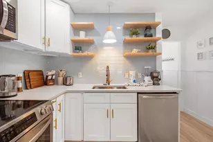 449 63rd St, Holmes Beach, FL 34217 - Photo 5