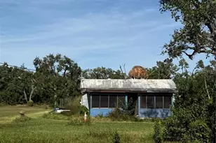 916 Piney Point Rd, Palmetto, FL 34221 - Photo 9