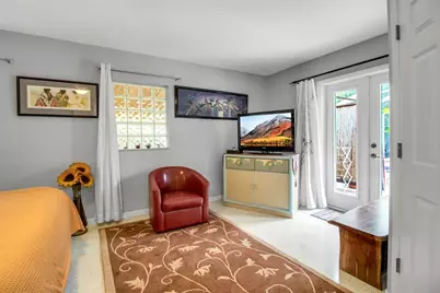 1684 Spring Creek Drive, Sarasota, FL 34239 - Photo 51