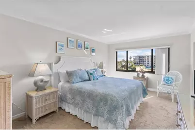 6236 Midnight Pass Road #305, Sarasota, FL 34242 - Photo 9