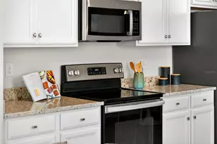 10185 Colubrina Dr, Venice, FL 34293 - Photo 17