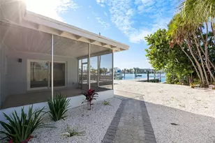 360 145th Ave E, Madeira Beach, FL 33708 - Photo 33