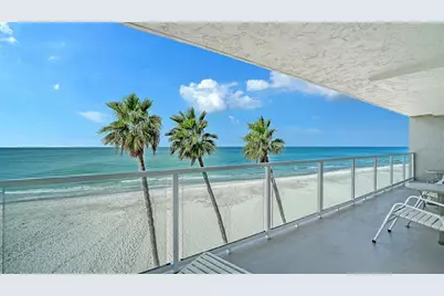 2721 Gulf Of Mexico Drive #408, Longboat Key, FL 34228 - Photo 9