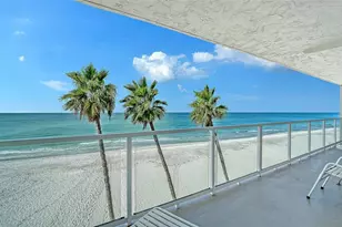 2721 Gulf of Mexico Dr, Longboat Key, FL 34228 - Photo 9