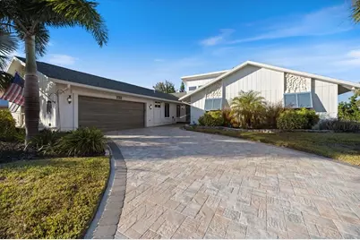 238 Lookout Point Drive, Osprey, FL 34229 - Photo 7