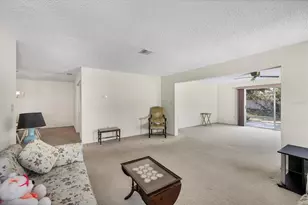 6238 Green View Cir, Sarasota, FL 34231 - Photo 15