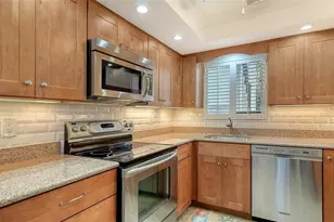 1701 Southwood St, Sarasota, FL 34231 - Photo 23
