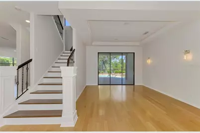 5684 Eastwind Drive, Sarasota, FL 34233 - Photo 9