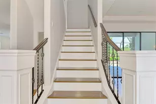5684 Eastwind Dr, Sarasota, FL 34233 - Photo 33