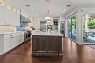 519 Villa Rosa Way, Anna Maria, FL 34216 - Photo 25