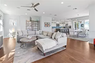 519 Villa Rosa Way, Anna Maria, FL 34216 - Photo 23