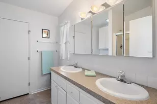 2806 12th St W, Palmetto, FL 34221 - Photo 31