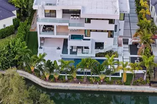 1610 N Lodge Dr, Sarasota, FL 34239 - Photo 9