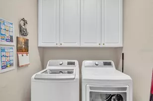 8151 Victoria Falls Cir, Sarasota, FL 34243 - Photo 35