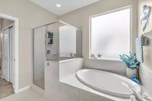 8151 Victoria Falls Cir, Sarasota, FL 34243 - Photo 25