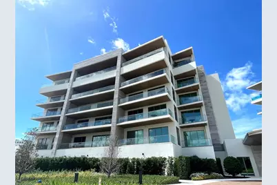 1581 Gulf Of Mexico Drive #307, Longboat Key, FL 34228 - Photo 3