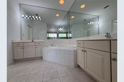 315 Heritage Isles Way, Bradenton, FL 34212 - Photo 17