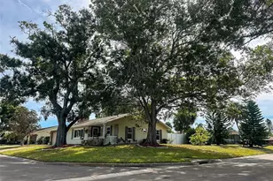 5004 Brandeis Cir N, Sarasota, FL 34243 - Photo 55