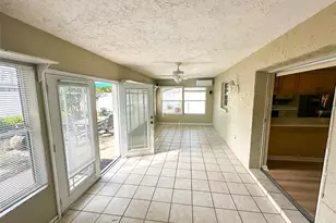 5004 Brandeis Cir N, Sarasota, FL 34243 - Photo 39