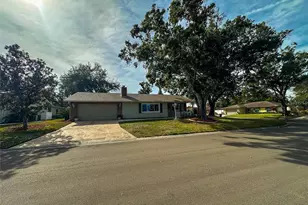 5004 Brandeis Cir N, Sarasota, FL 34243 - Photo 49