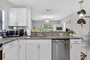 4809 Camphor Ave, Sarasota, FL 34231 - Photo 15