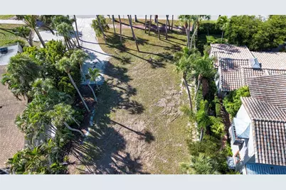 51 S Adams Drive, Sarasota, FL 34236 - Photo 15