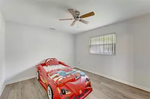 4553 Charing Cross Rd, Sarasota, FL 34241 - Photo 39