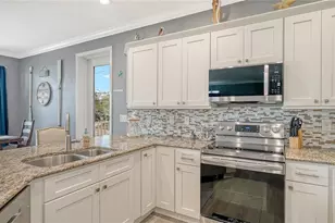 2317 Avenue C, Bradenton Beach, FL 34217 - Photo 15