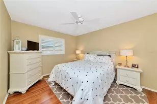 3145 Bougainvillea St, Sarasota, FL 34239 - Photo 35