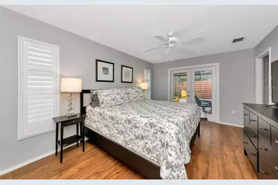 3145 Bougainvillea Street, Sarasota, FL 34239 - Photo 25