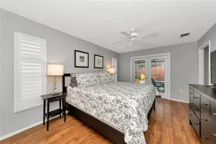 3145 Bougainvillea St, Sarasota, FL 34239 - Photo 25