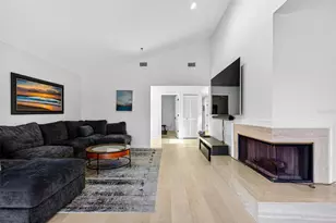 2323 Harbour Oaks Dr, Longboat Key, FL 34228 - Photo 5