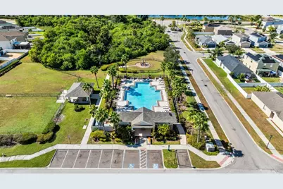 2009 Hawks View Drive, Ruskin, FL 33570 - Photo 9