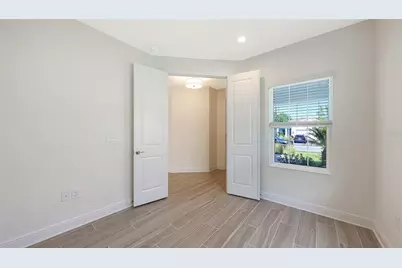 18230 Vizcaya Court, Venice, FL 34293 - Photo 15